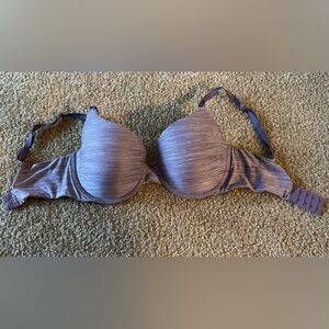 Victorias Secret t-shirt lightly lined full coverage